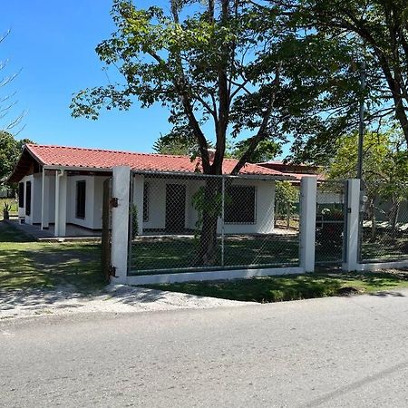 Amplia Casa En Paquera 아파트 외부 사진